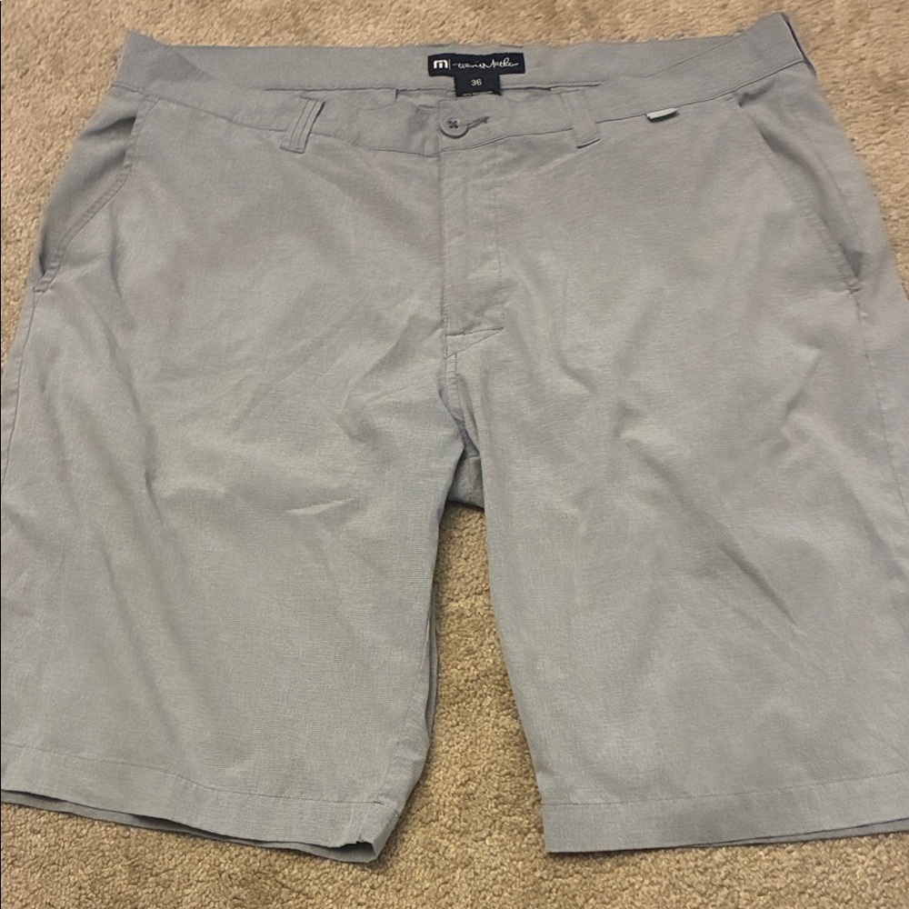 Travis Mathew Light Gray Flat Front Men's Shorts 36